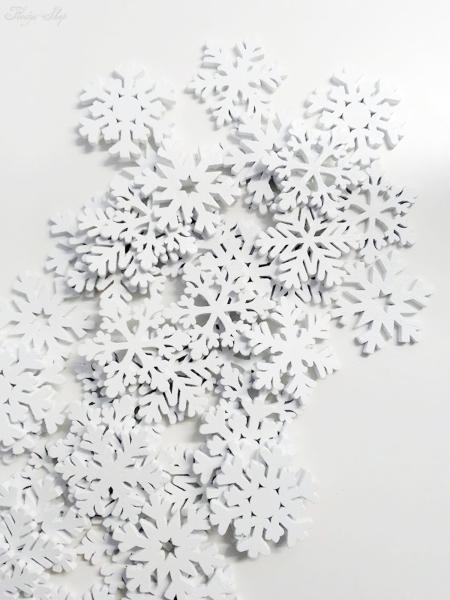 10 weiße Schneeflocken Holz